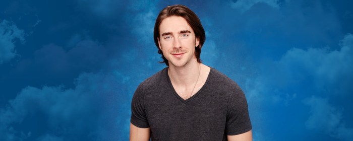 person-person_cd653d36-ce86-47c9-ad63-fe3b6f905c3d_2000x800_source-1000x400-Q90_1463061862455